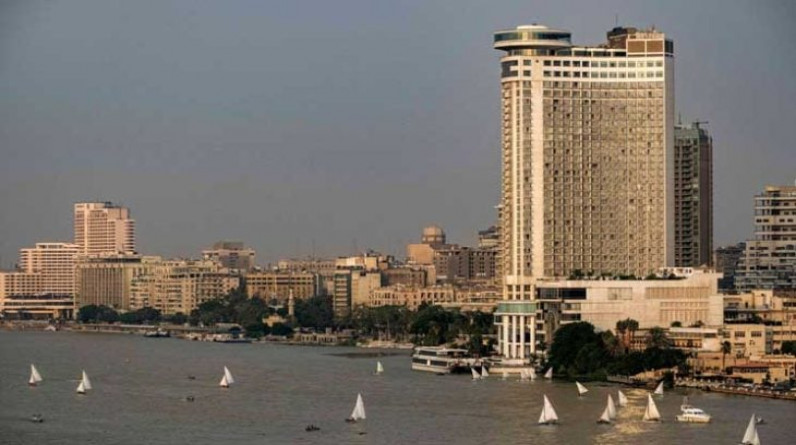 ليزيكو: وسط وضع اقتصادي مقلق.. مصر تخفض قيمة عملتها وتحصل على قرض دولي